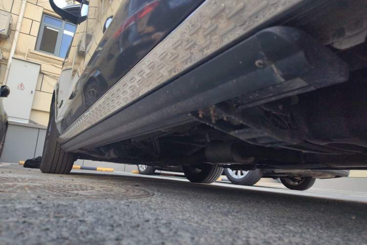 Used Buick GL8 2020 Land Cruiser Executive Class 652T Comfort Model Chassis Rear Left