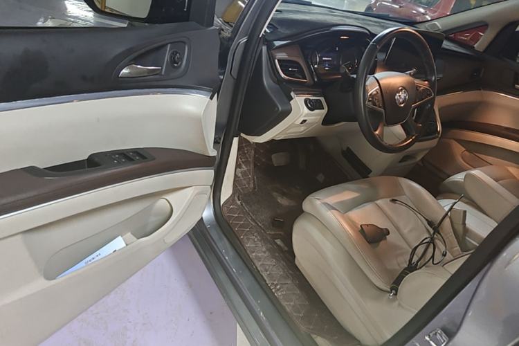 Used Buick GL8 2020 Land Business Class 652T Premium Model Driver Seat
