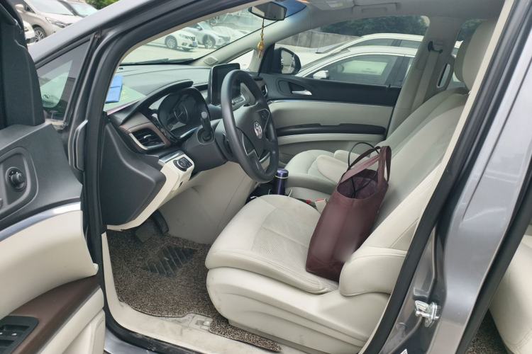 Used Buick GL8 2020 Land Cruiser Executive Class 652T Comfort Model Driver Seat