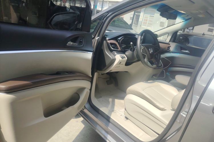 Used Buick GL8 2020 Land Cruiser Executive Class 652T Comfort Model Driver Seat