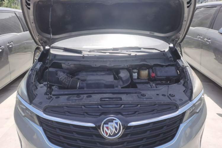Used Buick GL8 2020 Land Cruiser Executive Class 652T Comfort Model Engine Bay