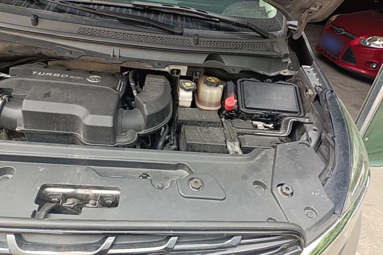 Used Buick GL8 2020 Land Cruiser Executive Class 652T Comfort Model Engine Bay Left