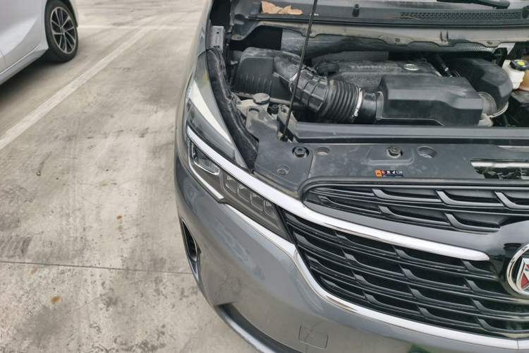 Used Buick GL8 2020 Land Cruiser Executive Class 652T Comfort Model Engine Bay Right