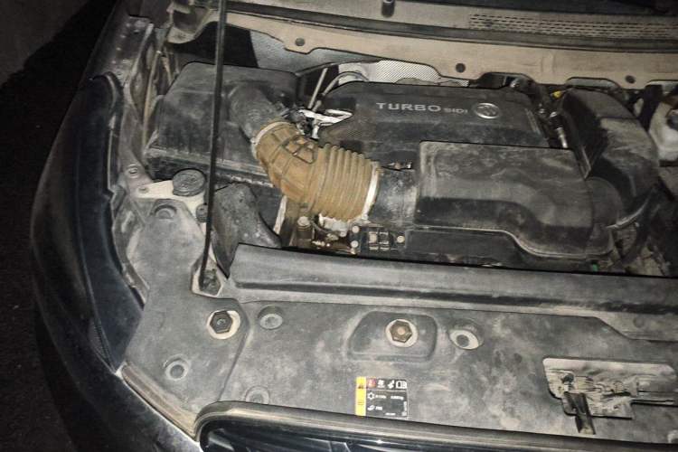 Used Buick GL8 2020 Land Business Class 652T Luxury Model Engine Bay Right