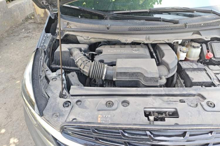 Used Buick GL8 2020 Land Business Class 652T Luxury Model Engine Bay Right