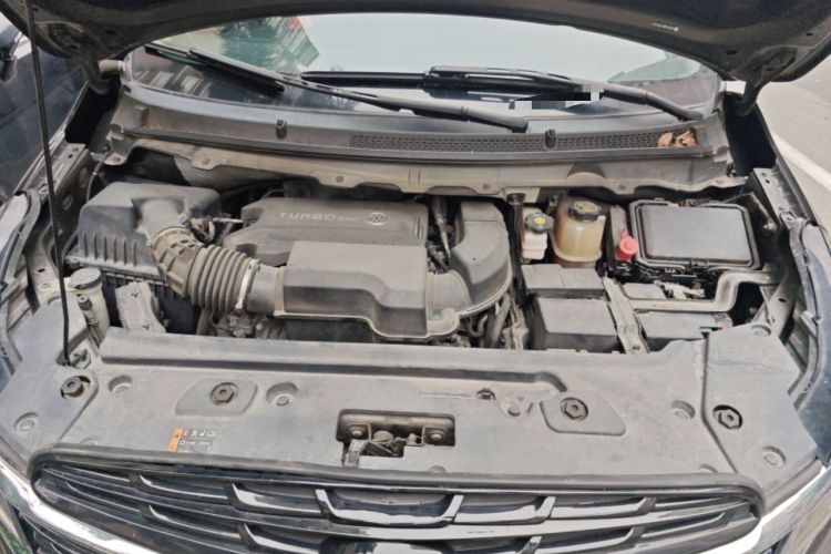 Used Buick GL8 2020 Land Business Class 652T Luxury Model Engine Bay