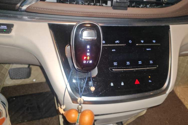 Used Buick GL8 2020 Land Business Class 652T Luxury Model Gear Lever