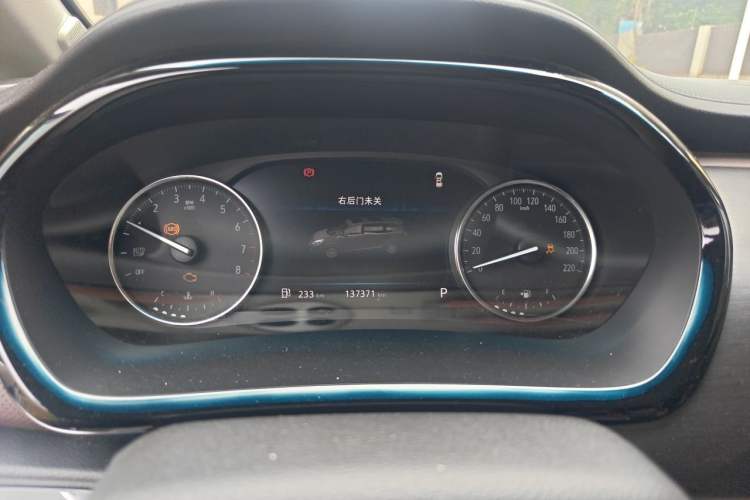 Used Buick GL8 2020 Land Cruiser Executive Class 652T Comfort Model Instrument Cluster