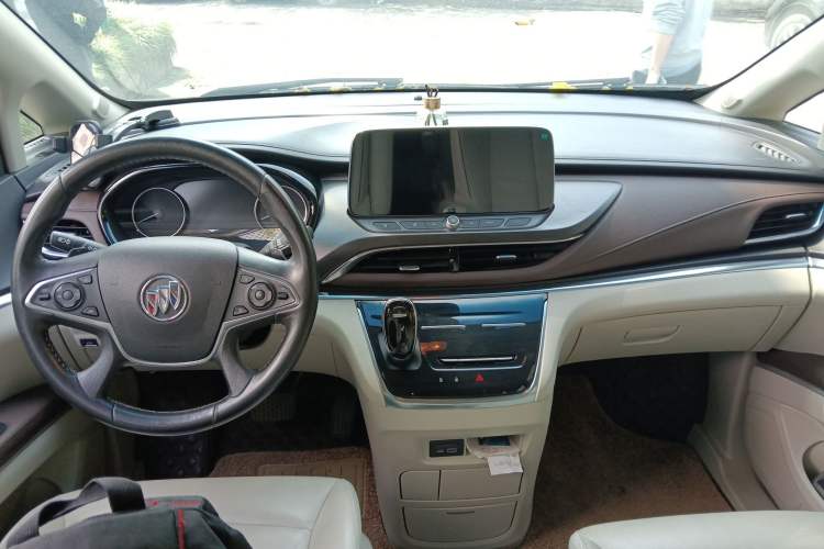 Used Buick GL8 2020 Land Business Class 652T Luxury Model Interior 2
