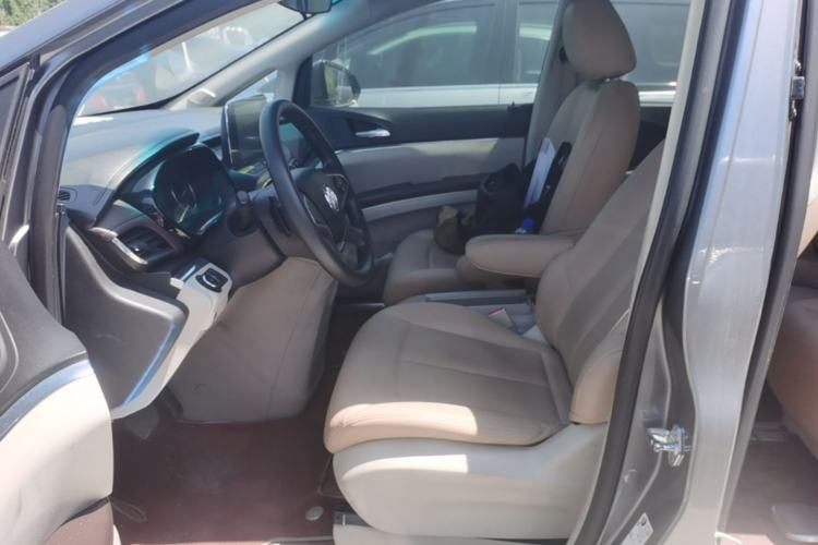 Used Buick GL8 2020 Land Cruiser Executive Class 652T Comfort Model Left Front Seat