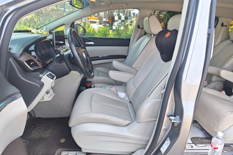Used Buick GL8 2020 Land Business Class 652T Luxury Model Left Front Seat