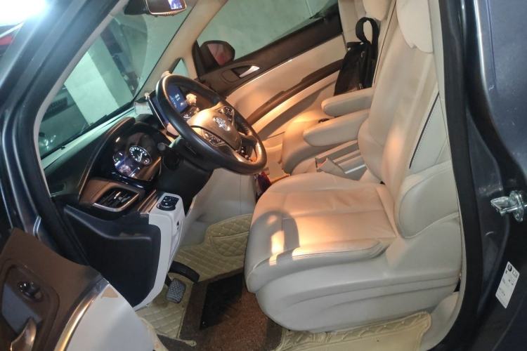 Used Buick GL8 2020 Land Business Class 652T Luxury Model Left Front Seat