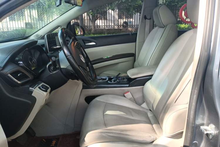 Used Buick GL8 2020 Land Business Class 652T Premium Model Left Front Seat