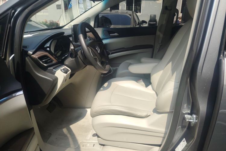 Used Buick GL8 2020 Land Cruiser Executive Class 652T Comfort Model Left Front Seat