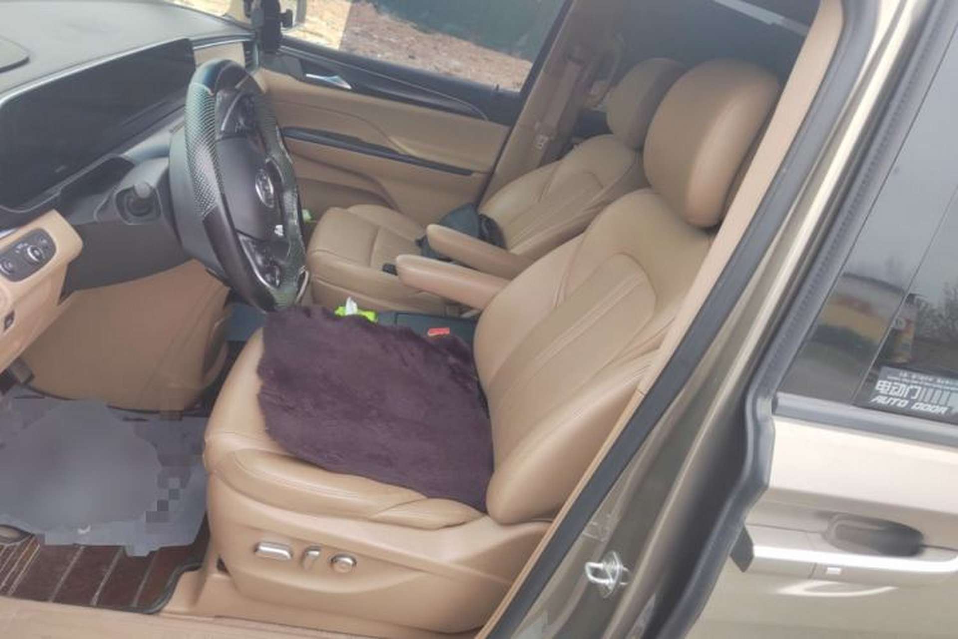 Used Buick GL8 2020 ES Land Cruiser 653T Luxury Model Left Front Seat