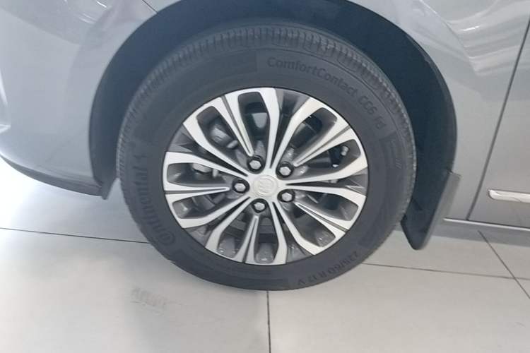 Used Buick GL8 2020 Land Business Class 652T Luxury Model Left Front Wheel Hub