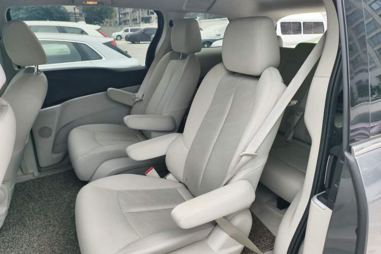 Used Buick GL8 2020 Land Cruiser Executive Class 652T Comfort Model Left Rear Seat