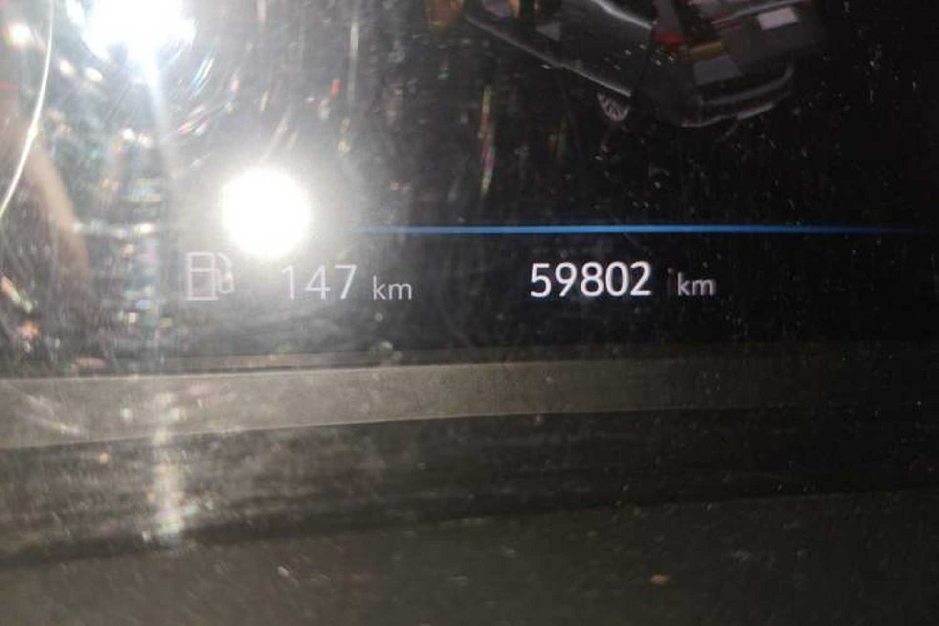 Used Buick GL8 2020 Land Business Class 652T Premium Model Odometer Close Up