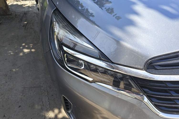 Used Buick GL8 2020 Land Business Class 652T Luxury Model Right Front Headlight