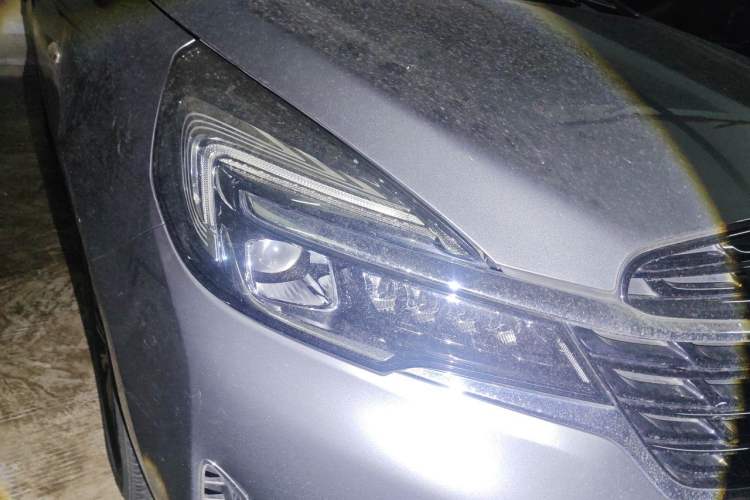 Used Buick GL8 2020 Land Business Class 652T Luxury Model Right Front Headlight