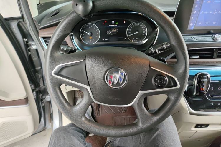 Used Buick GL8 2020 Land Cruiser Executive Class 652T Comfort Model Steering Wheel