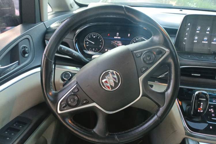 Used Buick GL8 2020 Land Business Class 652T Premium Model Steering Wheel