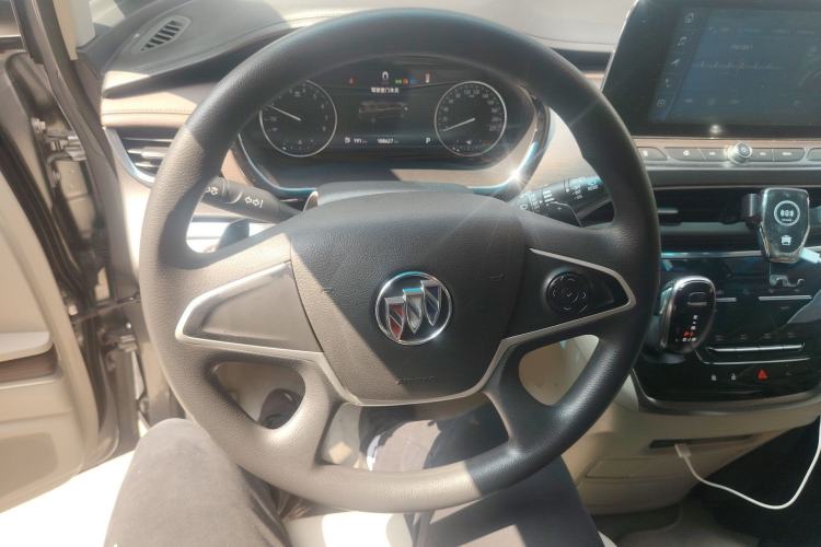 Used Buick GL8 2020 Land Cruiser Executive Class 652T Comfort Model Steering Wheel