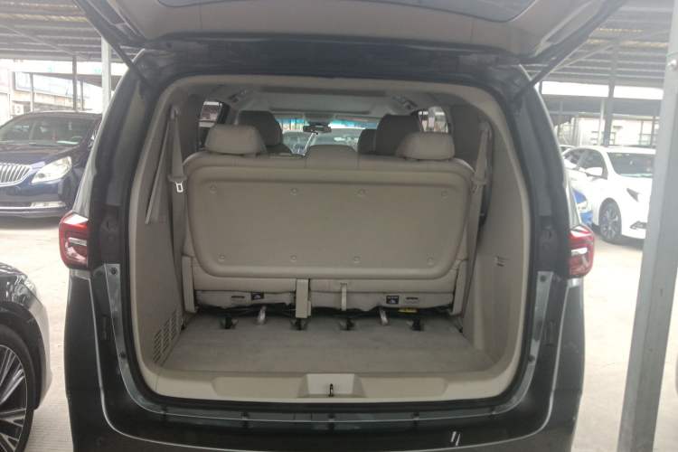 Used Buick GL8 2020 Land Cruiser Executive Class 652T Comfort Model Trunk