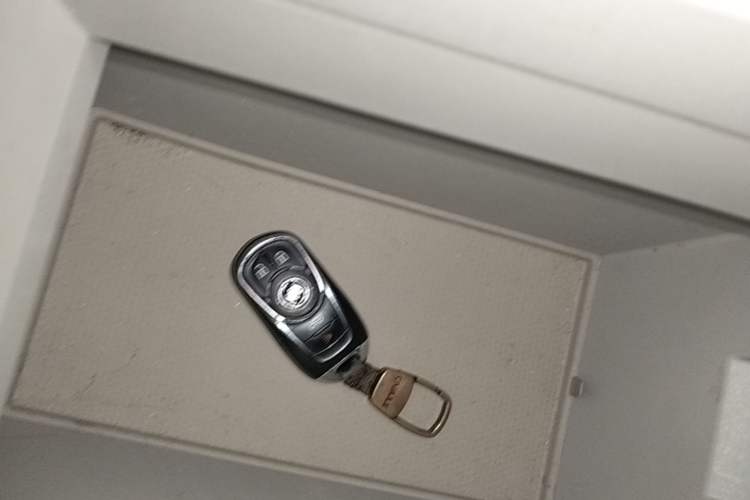Used Buick GL8 2020 Land Business Class 652T Luxury Model Vehicle Key