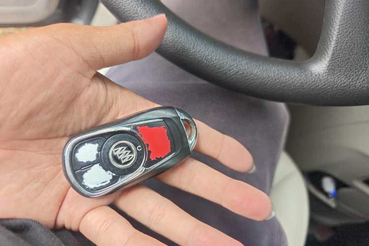 Used Buick GL8 2020 Land Cruiser Executive Class 652T Comfort Model Vehicle Key