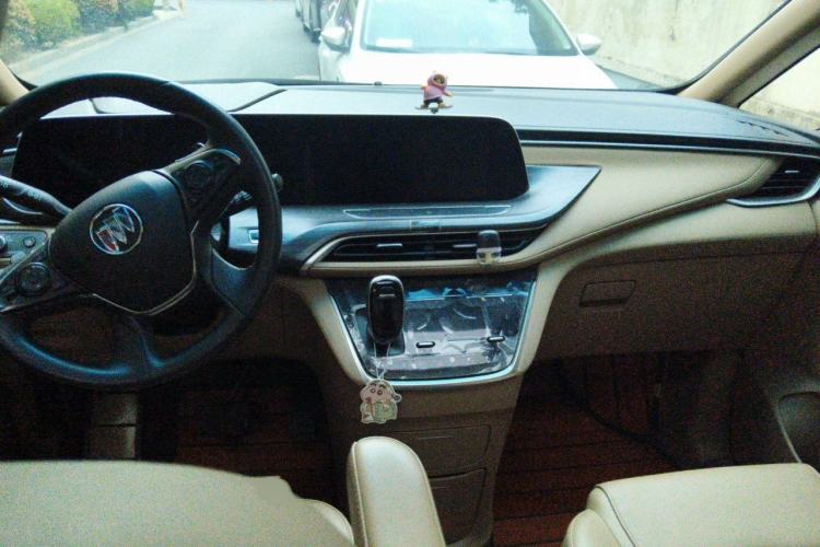 Used Buick GL8 2020 ES Land Cruiser 653T Luxury Edition Center Console