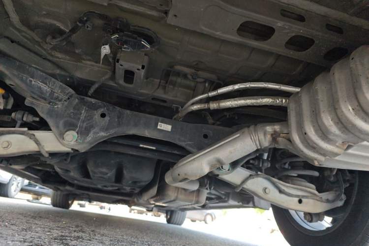 Used Buick GL8 2020 Avenir Avia Six-Seat Deluxe Edition Chassis Rear