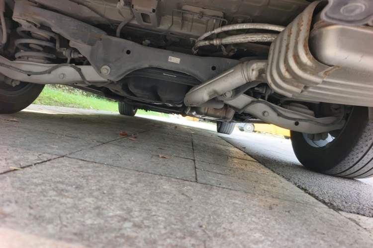 Used Buick GL8 2020 Avenir Avia Six-Seat Deluxe Edition Chassis Rear