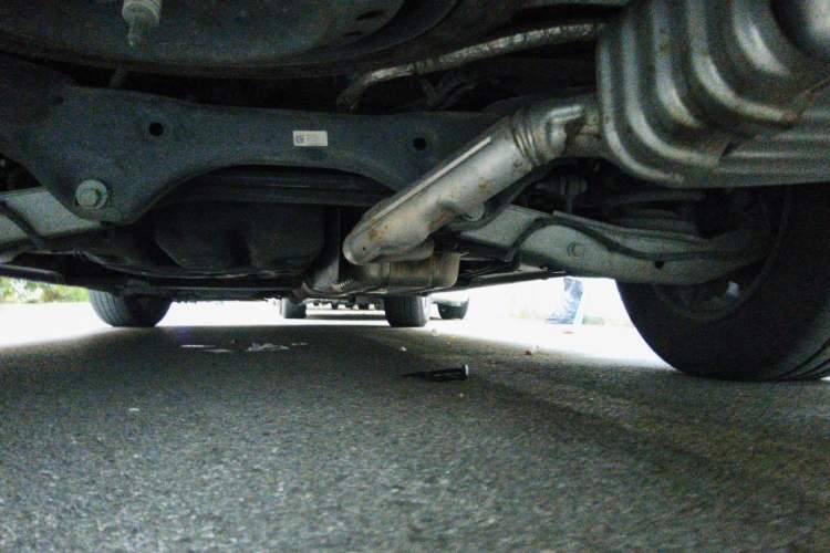 Used Buick GL8 2020 ES Land Cruiser 653T Luxury Edition Chassis Rear