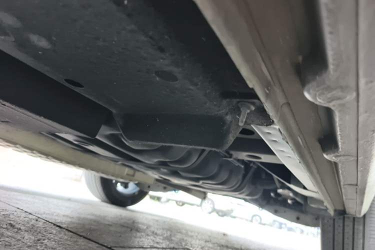 Used Buick GL8 2020 Avenir Avia Six-Seat Deluxe Edition Chassis Rear Left