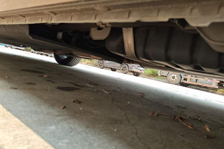 Used Buick GL8 2020 Land Cruiser Executive Class 652T Comfort Model Chassis Rear Left