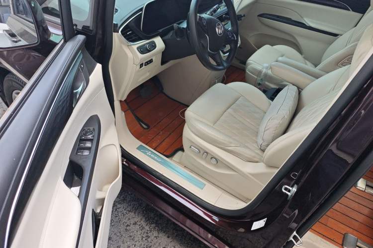 Used Buick GL8 2020 Avenir Avia Six-Seat Deluxe Edition Driver Seat