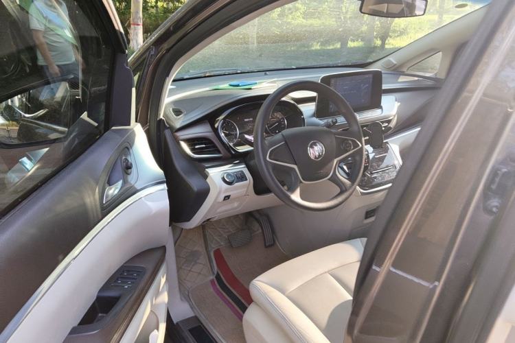 Used Buick GL8 2020 Land Cruiser Executive Class 652T Comfort Model Driver Seat