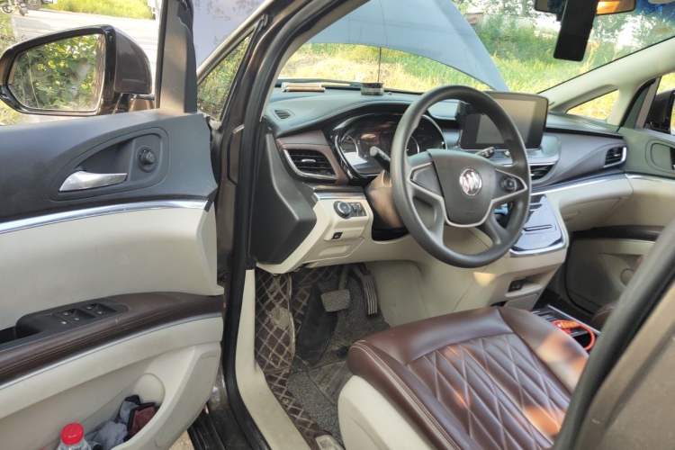 Used Buick GL8 2020 Land Cruiser Executive Class 652T Comfort Model Driver Seat