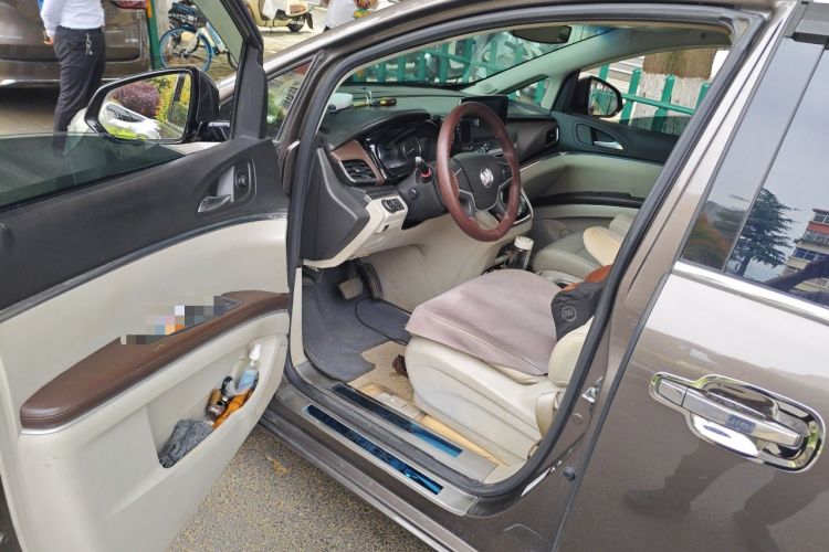 Used Buick GL8 2020 Land Cruiser Executive Class 652T Comfort Model Driver Seat