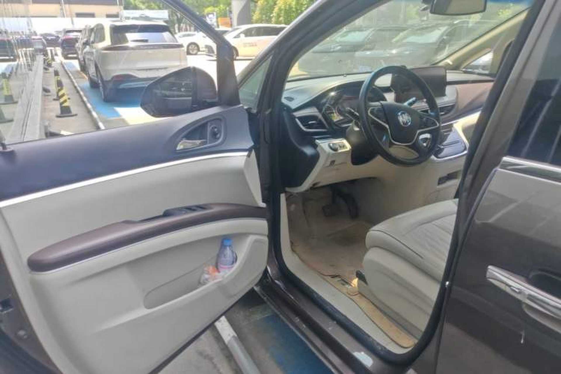 Used Buick GL8 2020 Land Business Class 652T Luxury Model Driver Seat