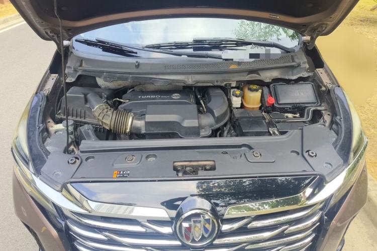 Used Buick GL8 2020 Land Business Class 652T Luxury Model Engine Bay