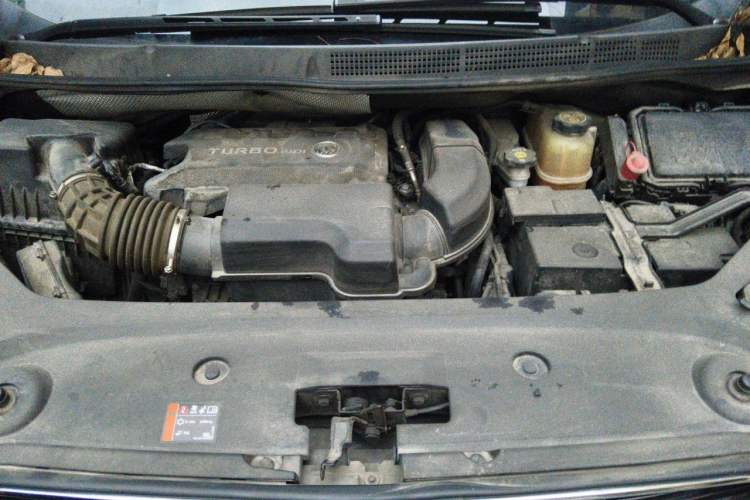 Used Buick GL8 2020 ES Land Cruiser 653T Luxury Edition Engine Bay