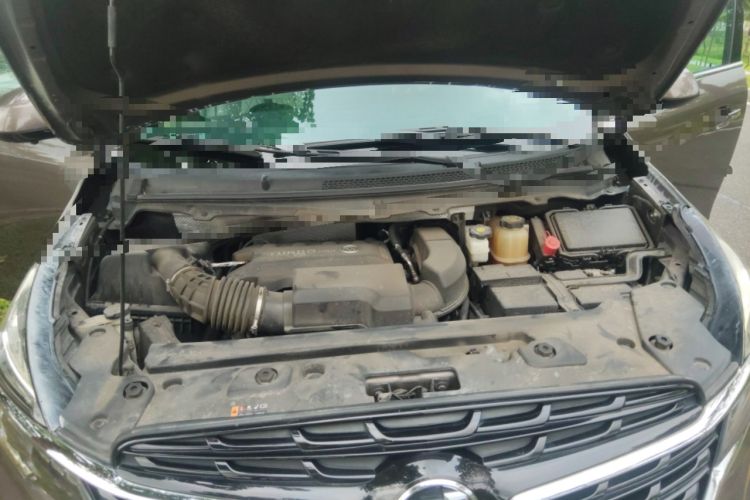 Used Buick GL8 2020 Land Cruiser Executive Class 652T Comfort Model Engine Bay