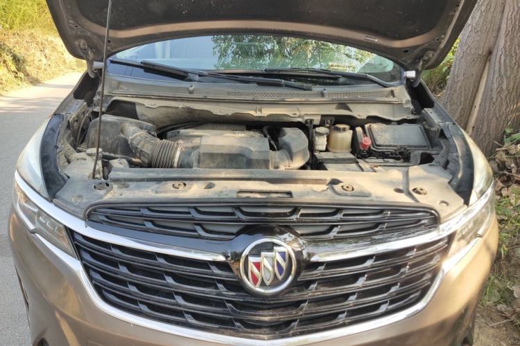 Used Buick GL8 2020 Land Cruiser Executive Class 652T Comfort Model Engine Bay