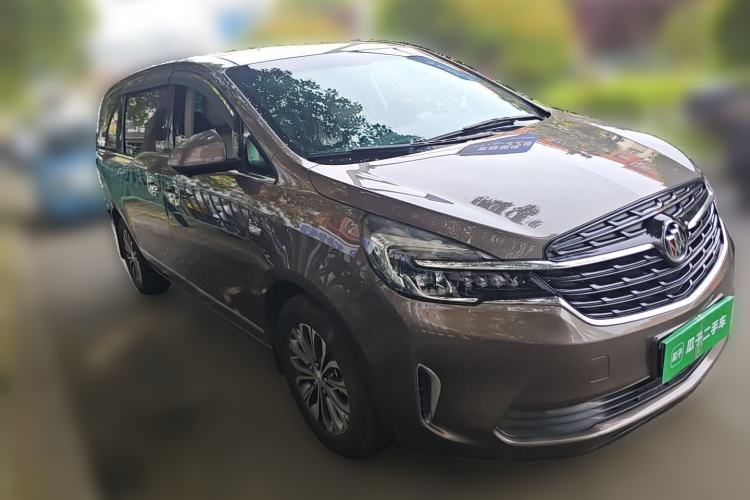 Used Buick GL8 2020 Land Cruiser Executive Class 652T Comfort Model Front Right 45 Deg