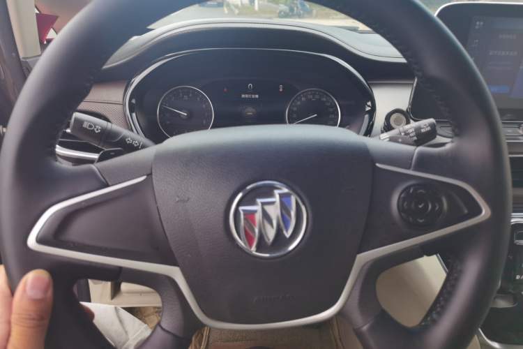 Used Buick GL8 2020 Land Cruiser Executive Class 652T Comfort Model Instrument Cluster