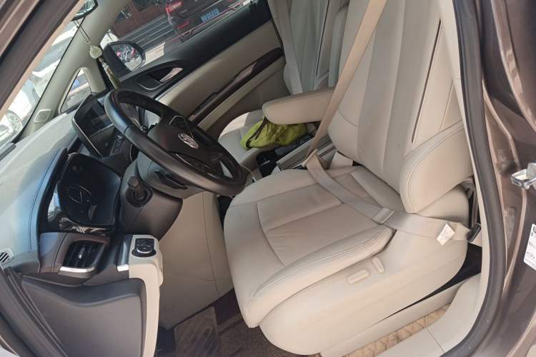 Used Buick GL8 2020 Land Business Class 652T Luxury Model Left Front Seat