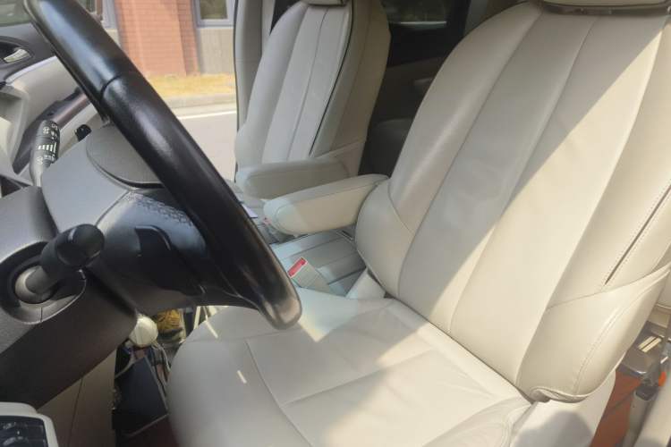 Used Buick GL8 2020 Land Business Class 652T Luxury Model Left Front Seat