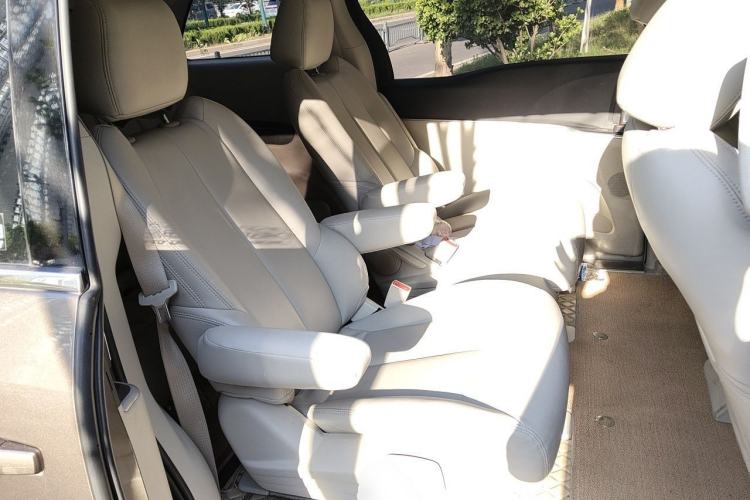 Used Buick GL8 2020 Land Cruiser Executive Class 652T Comfort Model Left Rear Seat